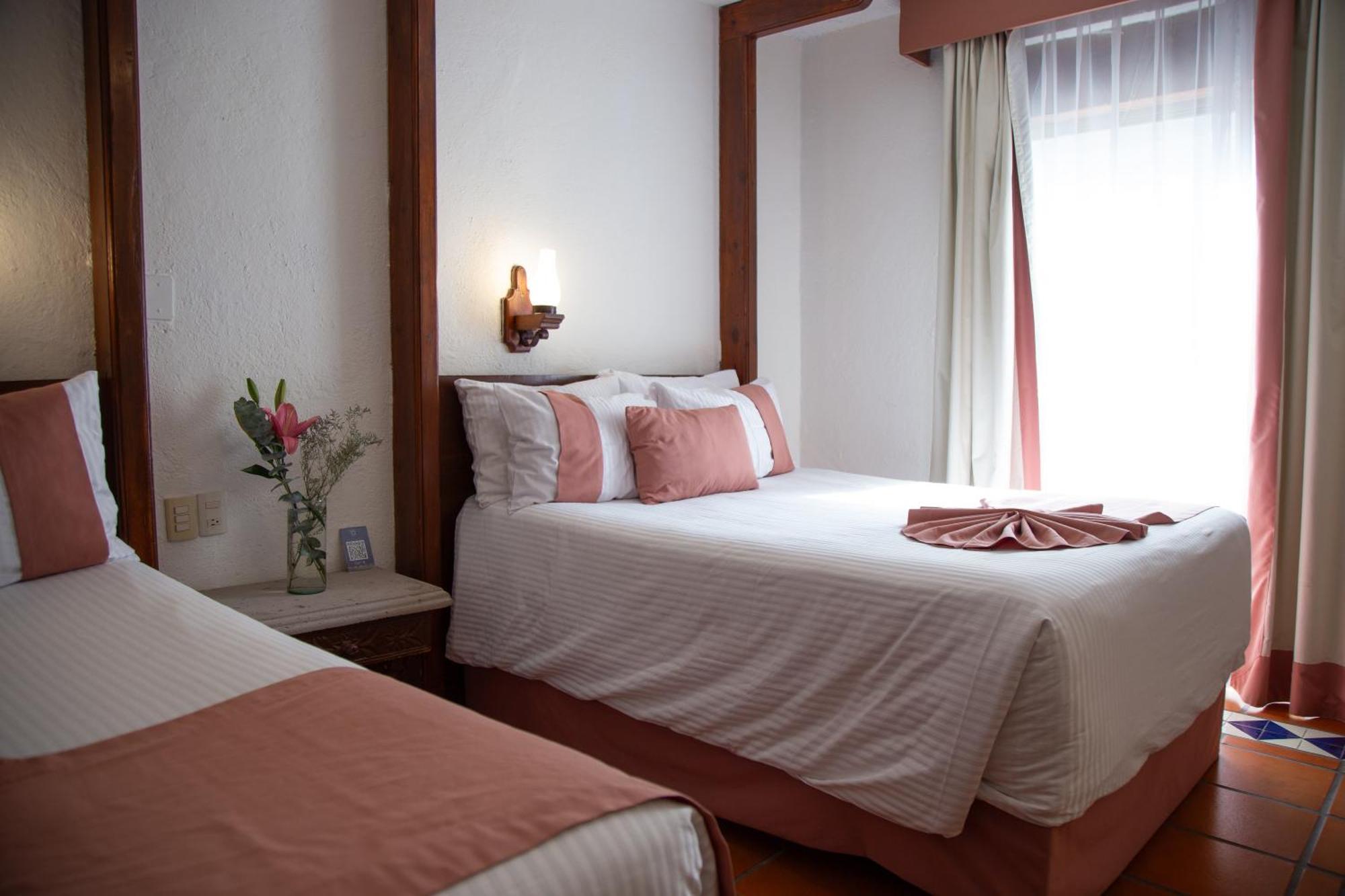 Mision Guanajuato Hotel Exterior photo